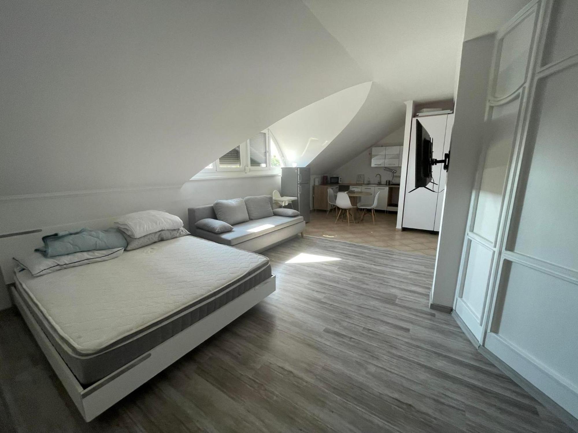 Sunny House *